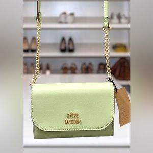 NWT Steve Madden crossbody cute spacious credit card slots up front of opening